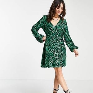 BNWT Topshop Animal Leopard Print Wrap Dress Green Size 4